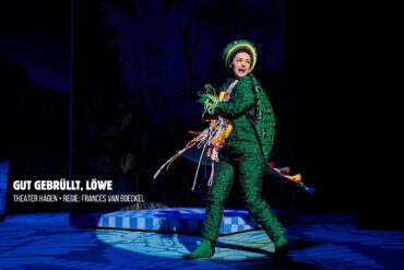 Vanessa Stoll – Bilder auf der Bühne – Gut Gebrüllt, Löwe